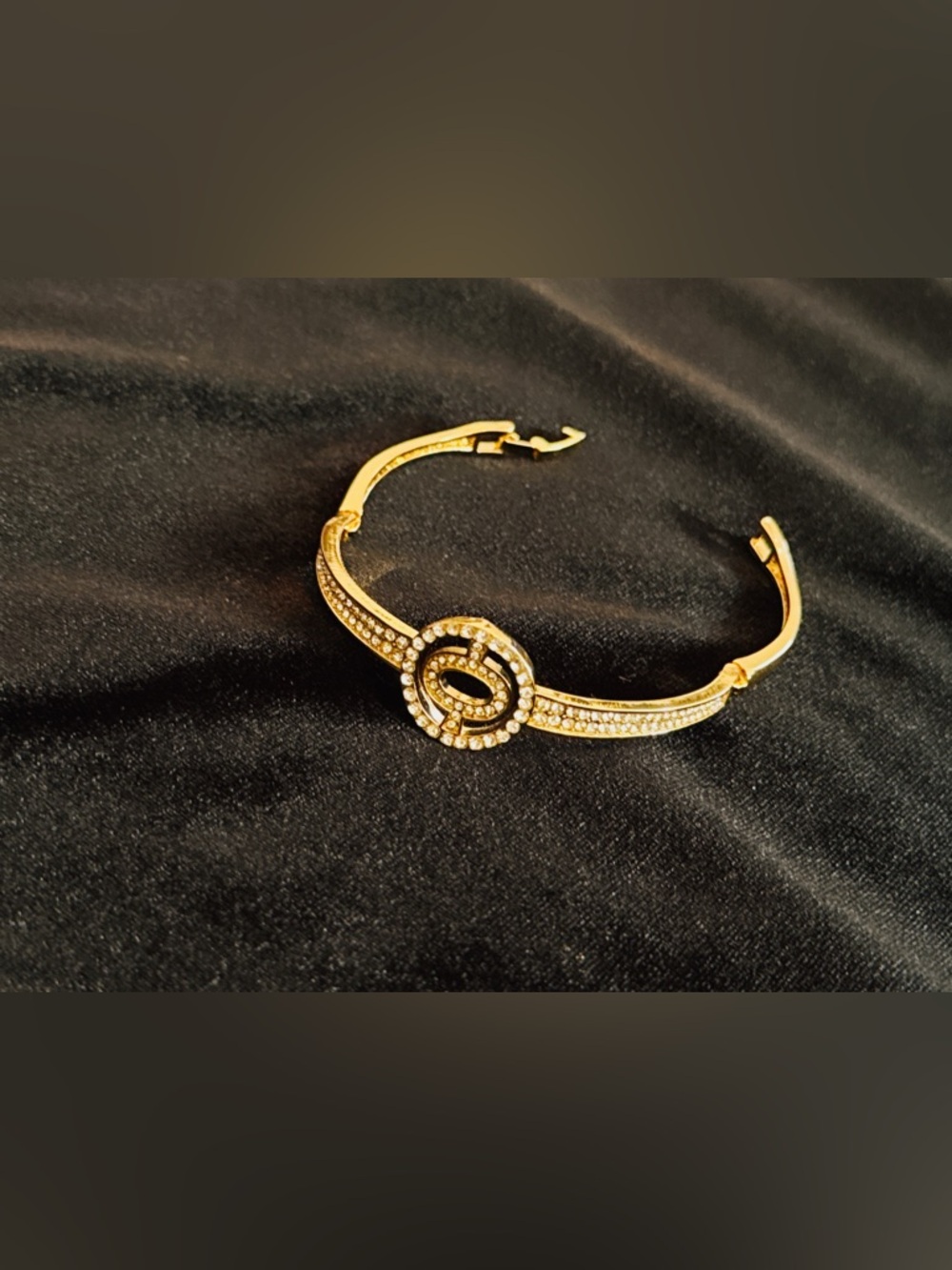 Gold Crystal Circle Accent Women's Bracelet
